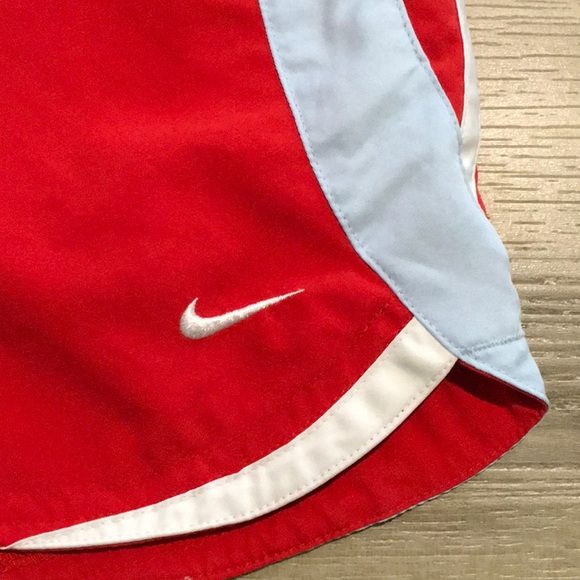 Nike shorts with drawstring and pockets Size S (4-6) - Picture 4 of 6